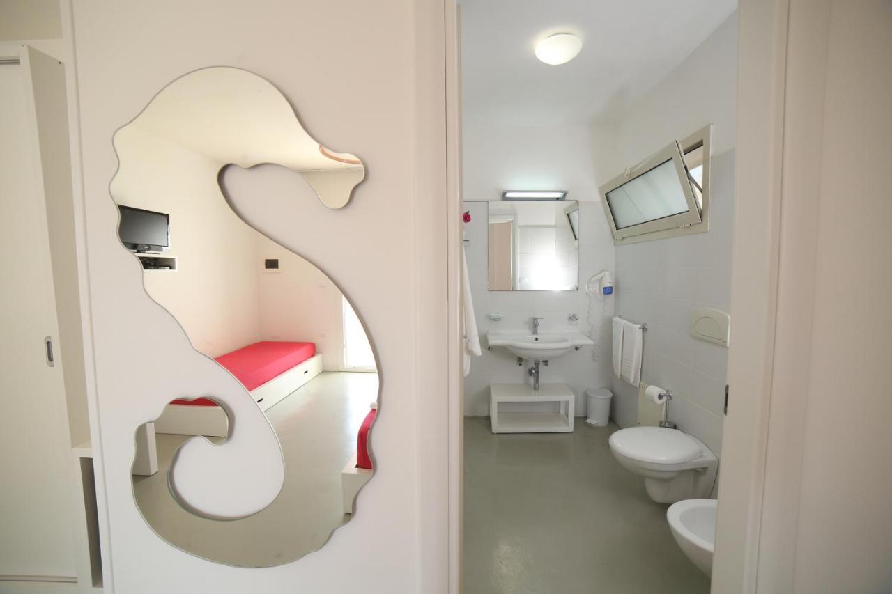 Hotel Beach Salento Marina Di Pescoluse Dış mekan fotoğraf